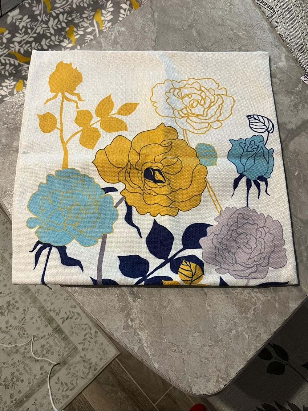 Skyting Floral Pillow Cover